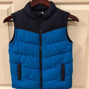 Boys size Medium puffer vest